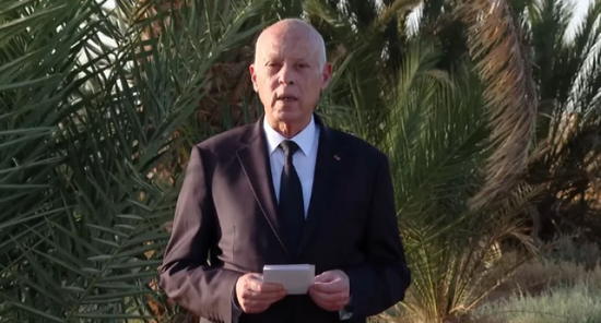 قيس سعيّد يعلن ترشحه لانتخابات الرئاسة في تونس