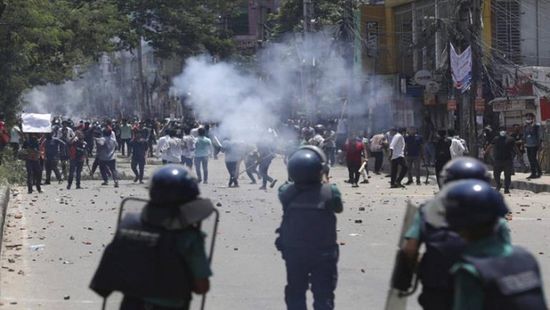 إعلان حظر للتجول في بنغلادش ونشر الجيش