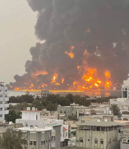 تصعيد خطير بين الحوثي وإسرائيل.. ماذا حدث في ميناء الحديدة؟