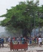 شرطة بنغلادش تطلق النار على المتظاهرين في دكا