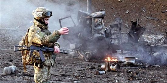 مقتل بولندي في معارك بمنطقة لوهانسك شرقي أوكرانيا