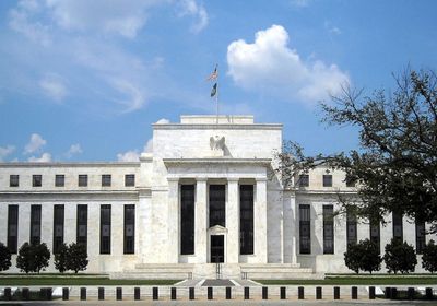 الاحتياطي الفيدرالي: خفض الفائدة محتمل إذا تباطأ سوق العمل