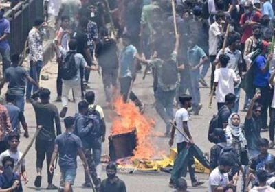 زعيم الحركة الطلابية في بنغلادش يدعو إلى تعليق الاحتجاجات