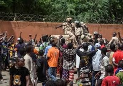 مقتل 15 جنديا في النيجر قرب الحدود مع بوركينا فاسو