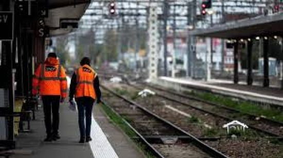 فرنسا تعلن عودة حركة القطارات إلى طبيعتها