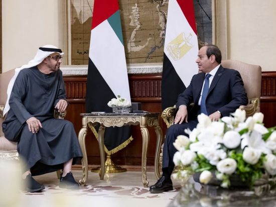 الشيخ محمد بن زايد والرئيس السيسي يبحثان خلال لقاء أخوي علاقات البلدين