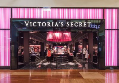 سهم "فيكتوريا سيكريت" يرتفع بعد تعيين رئيسة تنفيذية جديدة