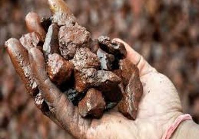 انهيار خام الحديد يهوي بقيمة أكبر شركات التعدين العالمية