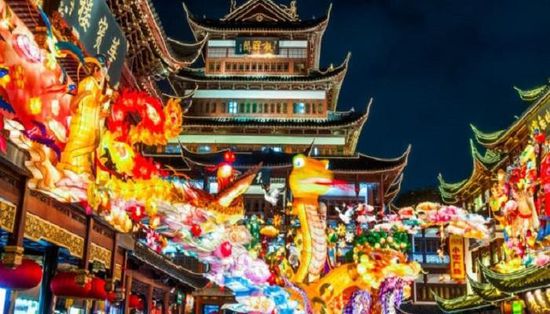 انتعاش قطاع السياحة في الصين مع نمو عدد الزوار الأجانب