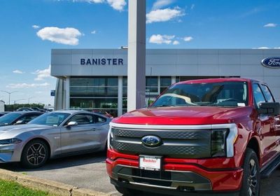 فورد تعيد ترتيب أولوياتها وتؤجل إنتاج سيارات كهربائية