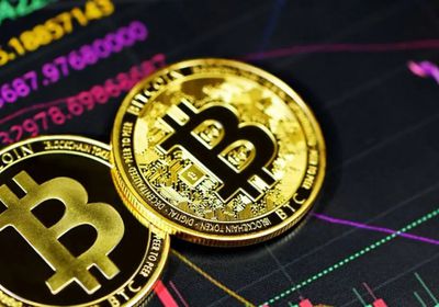 الحملات الانتخابية في أمريكا تتلقى ملايين من العملات المشفرة