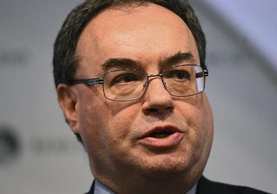 رئيس بنك إنجلترا يحذر من التسرع في خفض أسعار الفائدة