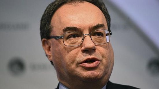 رئيس بنك إنجلترا يحذر من التسرع في خفض أسعار الفائدة