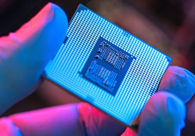 الشركات الصينية تتفادى القيود الأمريكية على الرقائق