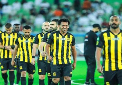 الاتحاد يضم المدافع العمري من النصر