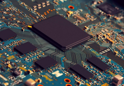 الصين تحذر اليابان من فرض قيود على صادرات الرقائق