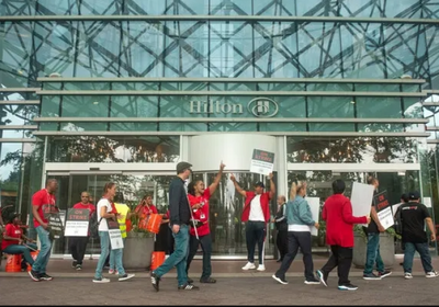 توسع نطاق إضراب عمال الفنادق في أمريكا