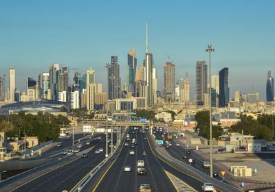 نمو متواصل لنشاط الأعمال في الكويت بوتيرة أبطأ