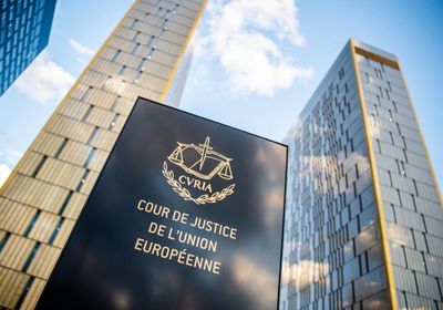 العدل الأوروبية: امتيازات "أبل" الضريبية في أيرلندا مخالفة