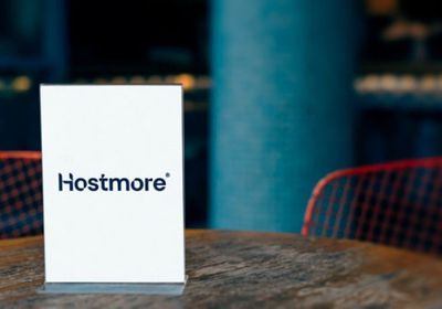 انهيار سهم "هوستمور" بعد فشل صفقة استحواذ ضخمة