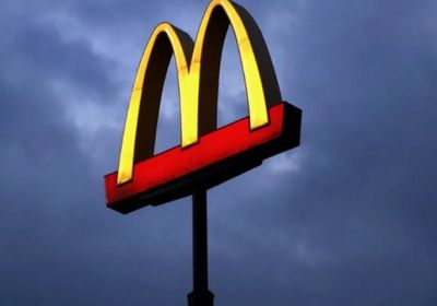 ماكدونالدز تمدد عرض وجبتها الاقتصادية بسعر 5 دولارات