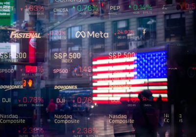 تذبذب سعر الدولار عالميا قبل اختتام اجتماع الفيدرالي
