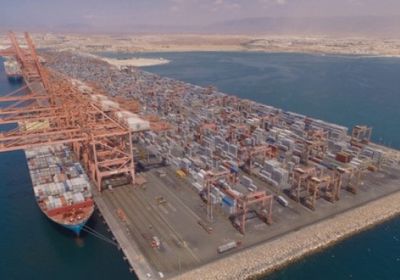 سلطنة عمان تسجل فائضًا في الميزان التجاري مع ارتفاع الصادرات