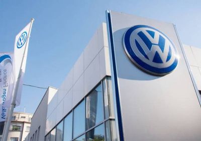 فولكس تنفي تسريح 30 ألف موظف وتؤكد ضرورة خفض التكاليف