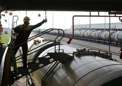 روسيا تتوقع تراجع إيرادات النفط والغاز خلال سنوات