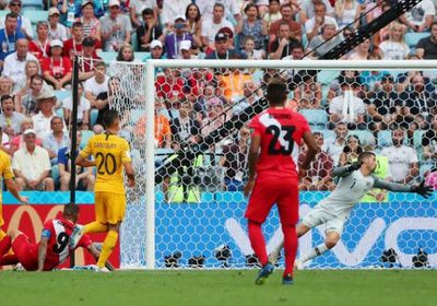 لونجو يعود من الاعتزال الدولي لينضم لمنتخب أستراليا 