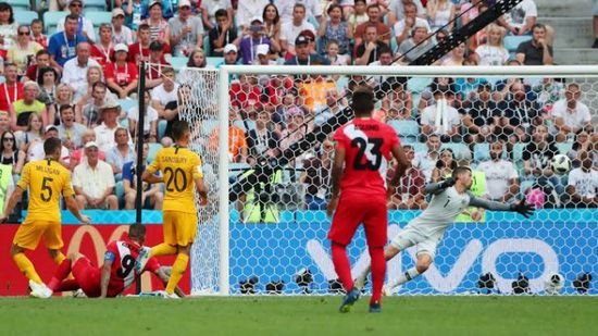 لونجو يعود من الاعتزال الدولي لينضم لمنتخب أستراليا 