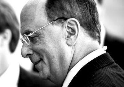 فينك يدعو لإعادة تقييم العلاقات الاقتصادية مع الصين