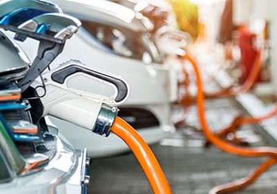 أمريكا تدعم ثورة السيارات الكهربائية باستثمارات ضخمة