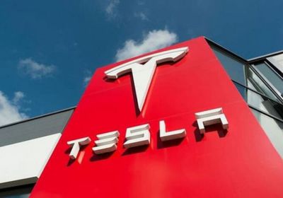 تسلا تعلن نمو المبيعات بأقل من التوقعات والسهم يهبط