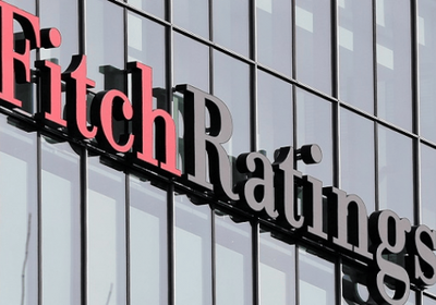 فيتش تحذر من تباطؤ وتيرة إزالة الكربون عالمياً