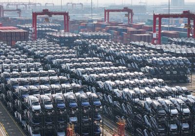 قفزة بصادرات الصين من السيارات والسفن رغم التباطؤ الاقتصادي