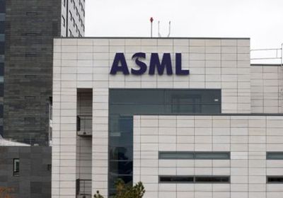 "إيه إس إم إل" تفقد&nbsp; مليار يورو من قيمتها السوقية