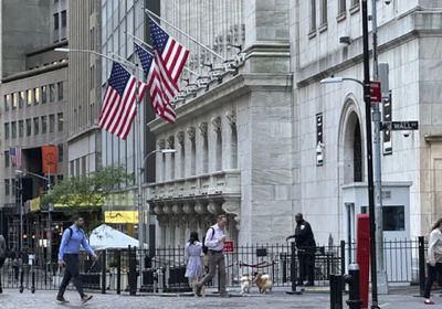       "داو جونز" يرتفع 36 نقطة ليحقق مكاسب قياسية