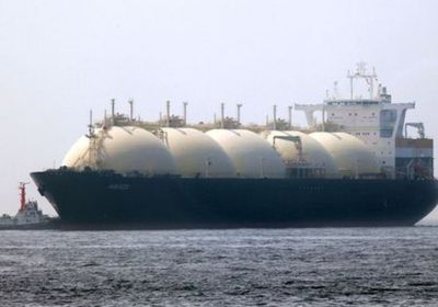 وفرة ناقلات الغاز الطبيعي المسال تخفض التكاليف