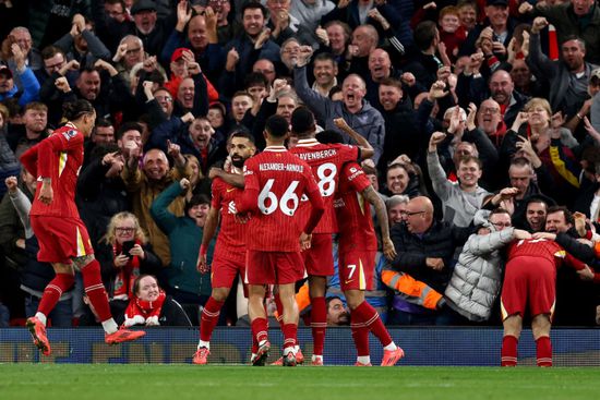 ليفربول يفوز على برايتون وينفرد بصدارة الدوري الإنجليزي