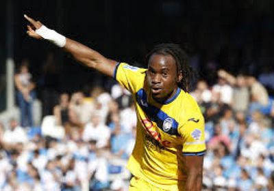 ثنائية لوكمان تقود أتلانتا للفوز على نابولي المتصدر