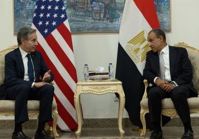 وزير الخارجية المصري يبحث مع نظيره الأمريكي التطورات بالشرق الأوسط