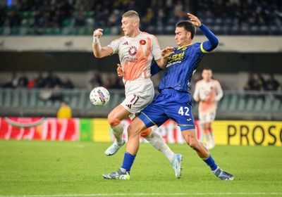 روما يسقط أمام فيرونا بثلاثية