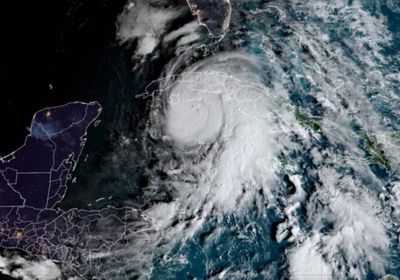 شلل بإنتاج الطاقة في خليج المكسيك بسبب إعصار رافائيل