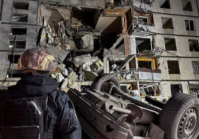 صاروخ روسي يقتل 8 أشخاص شمالي أوكرانيا