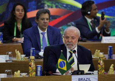 رئيس البرازيل يحث مجموعة العشرين على التحرك أسرع لتحقيق انبعاثات صفرية