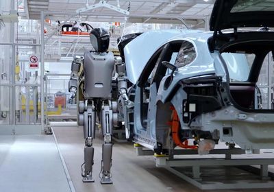 أدفيرب الهندية تدخل سباق الروبوتات الشبيهة بالبشر