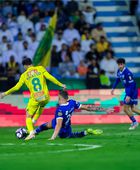 الهلال يتلقى الهزيمة الأولى أمام الخليج بدوري روشن