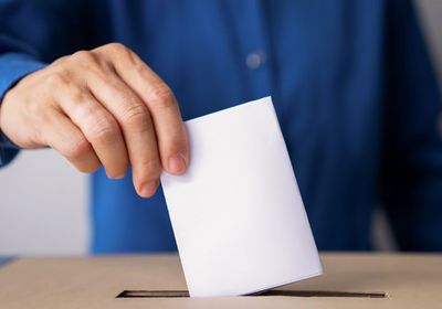 بدء الجولة الثانية من الانتخابات الرئاسية في أوروجواي