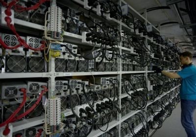 روسيا تضيق على تعدين العملات المشفرة وسط أزمة الطاقة
